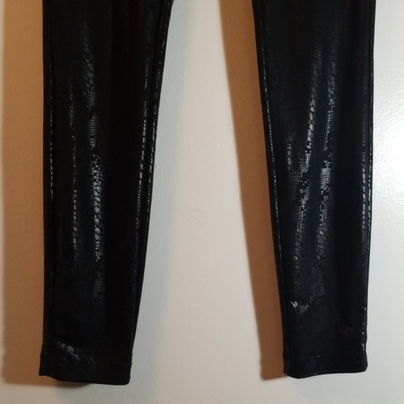 Express Snake Design Pants - Picture 2 of 7